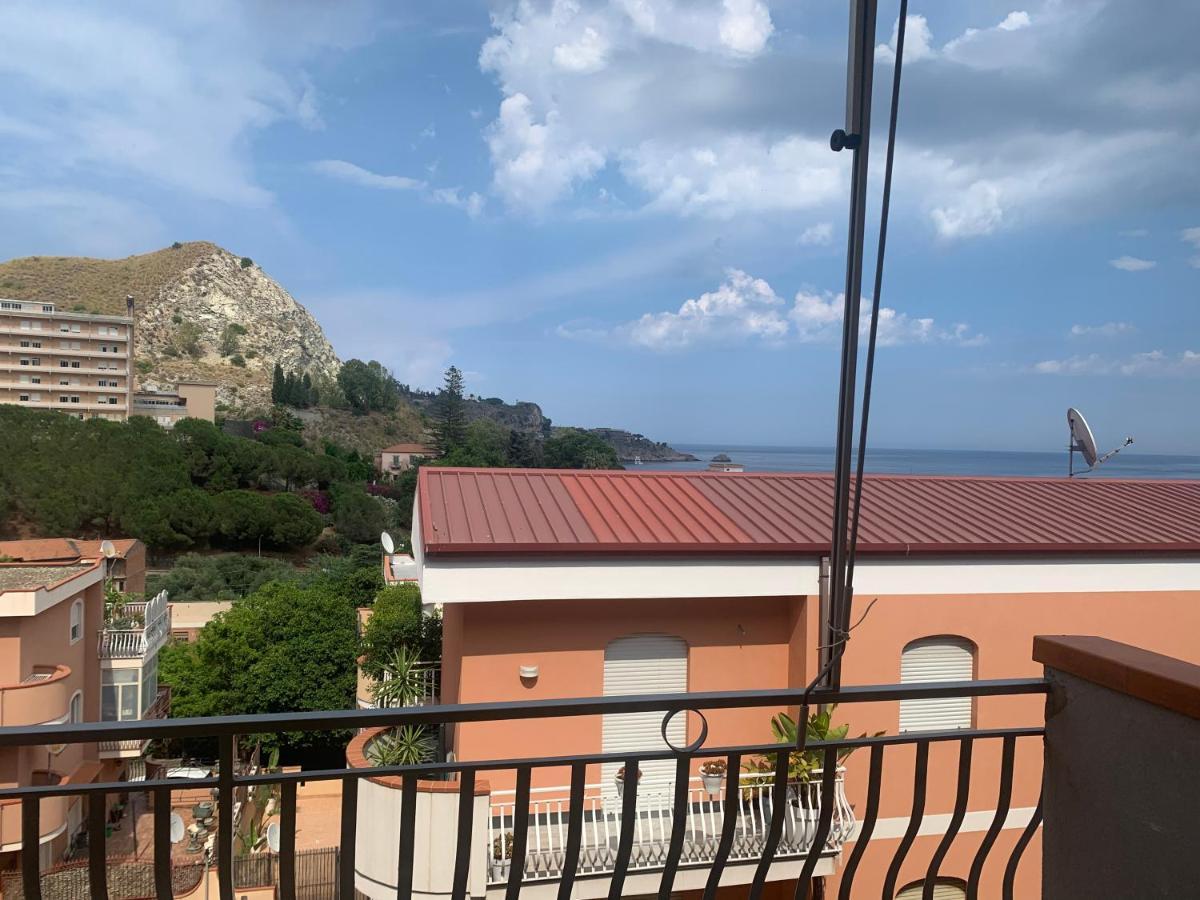 Residence La Fenice Ff Giardini Naxos Dış mekan fotoğraf