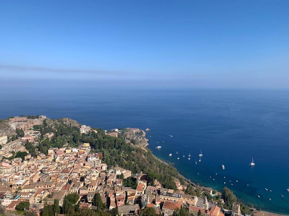 Residence La Fenice Ff Giardini Naxos Dış mekan fotoğraf