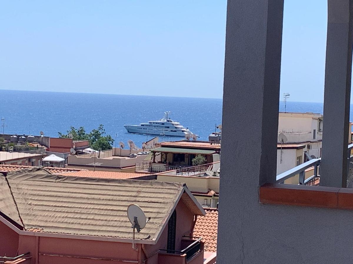Residence La Fenice Ff Giardini Naxos Dış mekan fotoğraf